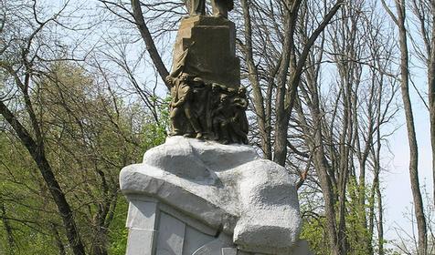 памятник В. И. Ленину в Вишняковском сквере