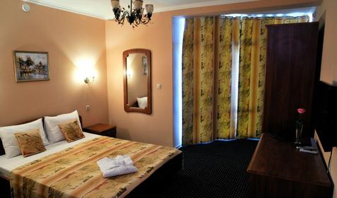 Коттедж двухэтажный. Гостиничный комплекс Маринус, г. Геленджик, с. Кабардинка