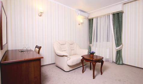 Номер Люкс гостевой. Гостиница ТЕТА, г. Тимашевск