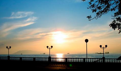 Набережная. Коттеджи "Уютный берег", г. Геленджик