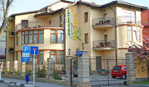 Гостиница У Платана, г. Геленджик