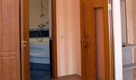 Номер Люкс. Гостиница У Платана, г. Геленджик