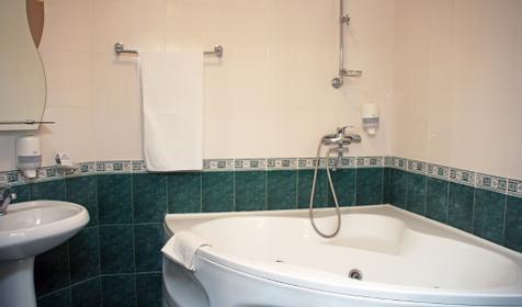 Номер Люкс. Гостиница У Платана, г. Геленджик