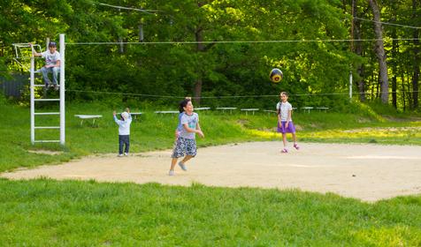 Спортивная площадка. База отдыха "Родничок", г. Горячий Ключ, с. Безымянное