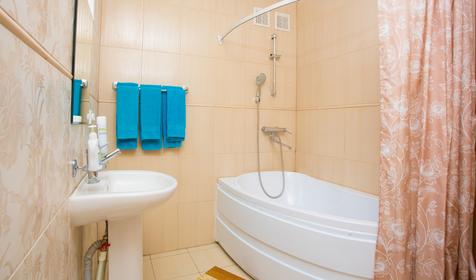 Санузел. Корпус "Медовый". База отдыха "Родничок", г. Горячий Ключ, с. Безымянное