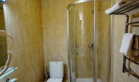 Санузел. Стандарт эконом. Отель "Мальдини", г. Краснодар