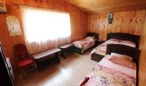 Четырехместный эконом. Частная гостиница Райский уголок, г. Сочи, п. Лоо