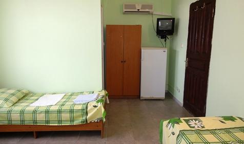 Четырехместный номер. Частная гостиница Райский уголок, г. Сочи, п. Лоо