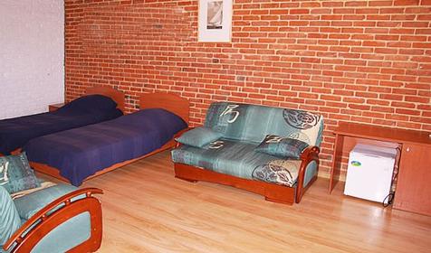 Номер во флигеле с лоджией (5 мест). Гостевой дом Бугазская коса, Темрюкский район, п. Веселовка