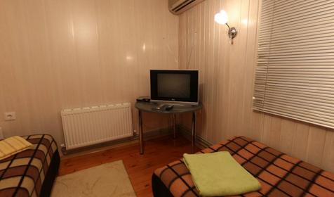 Дом №1 рыболовно-охотничей базы Азовские плавни, Славянский район, х. Ставки