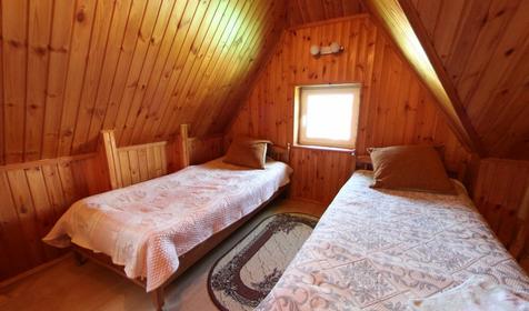 Дом №2 рыболовно-охотничей базы Азовские плавни, Славянский район, х. Ставки