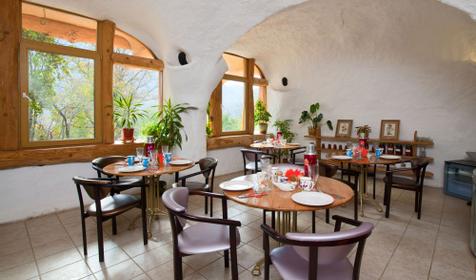 Столовая. Гостевой дом ОМ ДОМ (British House), г. Сочи, Адлерский район, п. Красная Поляна