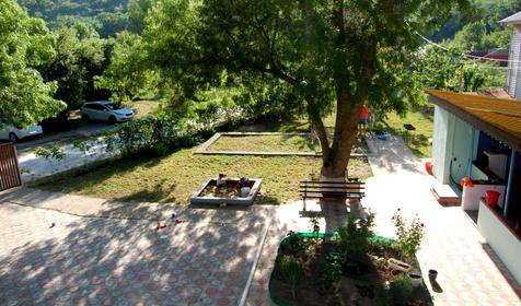 Двор Дачный домик для отдыха Анапский район, пос. Сукко