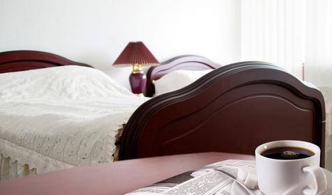 Спальня люкса. Пансионат Нева Интернейшенел, г. Сочи