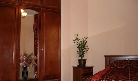 Двухместный, корпус Сибирь. Туркомплекс Горное настроение, Майкопский район, 10 км к юго-западу от ст. Даховской