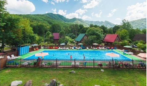 Бассейн. Туркомплекс "Горная деревня", Майкопский район, п. Никель