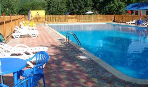 Бассейн. Туркомплекс "Горная деревня", Майкопский район, п. Никель