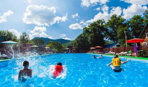Бассейн. Туркомплекс "Горная деревня", Майкопский район, п. Никель