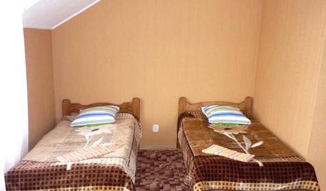 Двухместный с удобствами. Турбаза Горная, р-н Майкопский, п. Каменномостский