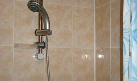 Пятиместный трехкомнатный домик. Турбаза Горная, р-н Майкопский, п. Каменномостский