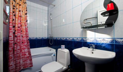 Санузел номера Полулюкс. Отель Добрая МАМА, г. Адлер