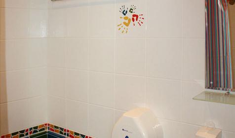 Санузел в номере "Диско". Серфстанция АхтариSurf, г. Приморско-Ахтарск