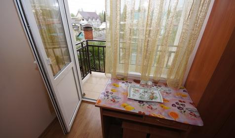 Двухместный номер с балконом. Гостевой дом Лера, г. Сочи, Лазаревский район, п. Лоо