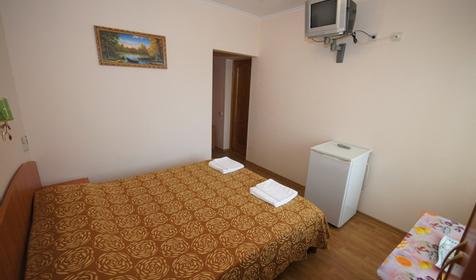 Двухместный номер с балконом. Гостевой дом Лера, г. Сочи, Лазаревский район, п. Лоо