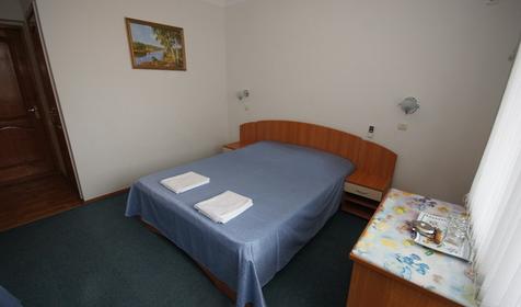 Трехместный номер с балконом. Гостевой дом Лера, г. Сочи, Лазаревский район, п. Лоо