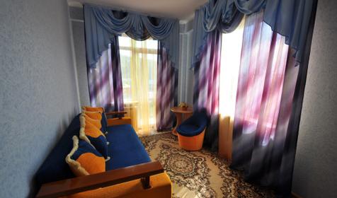 Двухкомнатный люкс с балконом. Отель Райское местечко, г. Сочи, Лазаревский район, п. Лазаревское