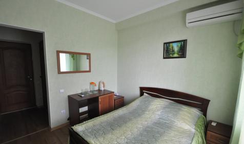 Двухкомнатный люкс с балконом. Отель Райское местечко, г. Сочи, Лазаревский район, п. Лазаревское