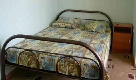 Трехместный номер. Гостиница "Лазурная плюс", п. Лазаревское