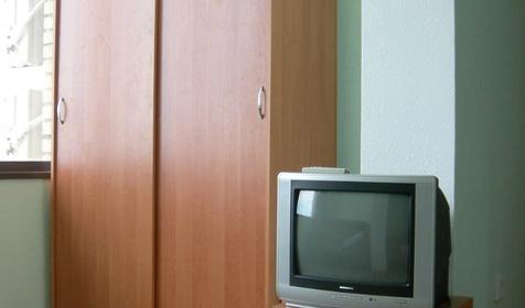 Трехместный номер. Гостиница "Лазурная плюс", п. Лазаревское