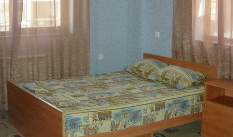 Трехместный номер. Гостиница "Лазурная плюс", п. Лазаревское