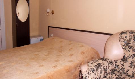 Трехместный номер. Гостиница Бриз, Архипо-Осиповка