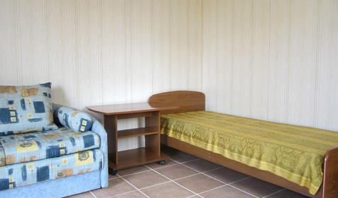 Дом с двумя номерами. Гостевой дом Летний сад, пос. Сенной