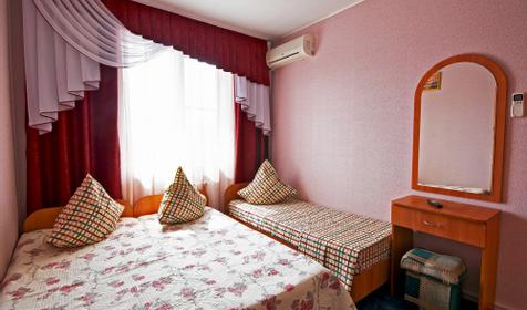 Полулюкс трехместный. Гостевой дом "Южный рай", г. Анапа