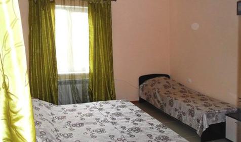 Номер трехместный с удобствами Отель Ладья, г. Геленджик