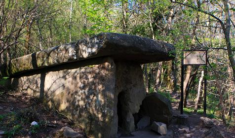Дольмен "Хан"