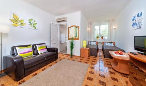 Семейные двухместные апартаменты. Отель Дюны Золотые, г. Анапа