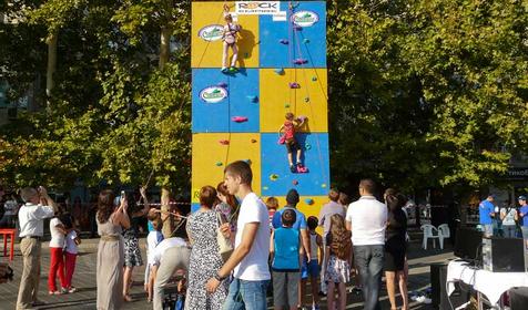 Мобильный скалодром. Краснодарский клуб альпинистов Стремление, г. Краснодар