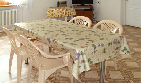 Кухня-столовая Коттедж на Октябрьской, г. Геленджик