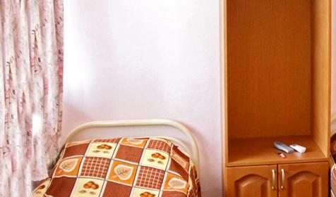 Трехместный номер. Мини-гостиница В гостях у гномов, г. Ейск