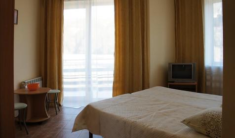 Двухместный номер с удобствами на блок. Гостевой дом "Скарлетт", г. Сочи, Лазаревский район, п. Лазаревское