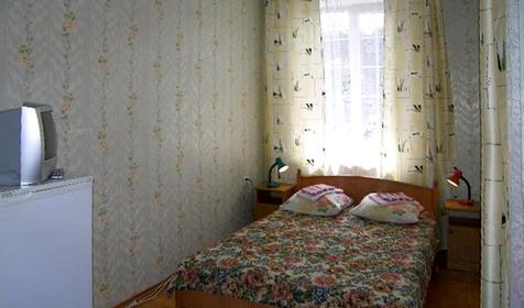 Двухместный номер с удобствами мини-гостиницы Ангелина, г. Анапа