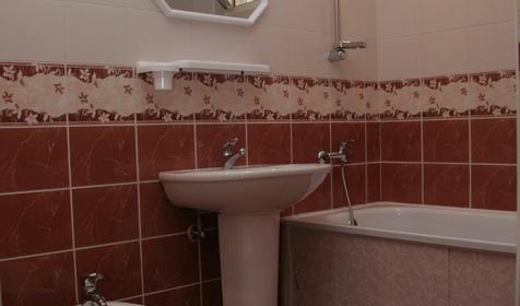 Двухкомнатный улучшенный Люкс. Гостевой дом Дельфин, г. Адлер