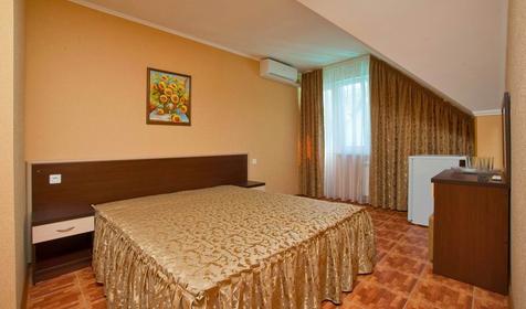 Полулюкс. Гостевой дом Дельфин, г. Сочи, Адлер