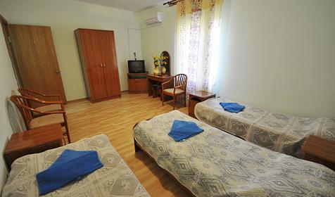 Одноместный номер в коттедже №1, санаторий Солнечный, г. Геленджик, с. Кабардинка