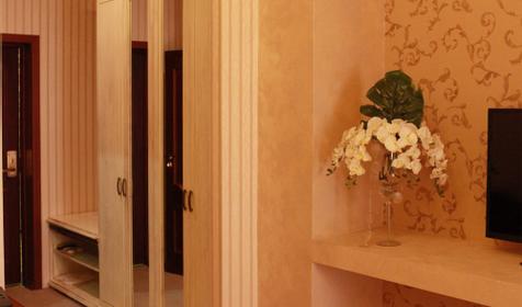 Люкс двухкомнатный. Отель "Золотой Дельфин", г. Сочи, Адлерский район