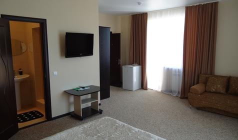 Пятиместный номер-студия. Гостевой дом "Адмирал", п. Небуг